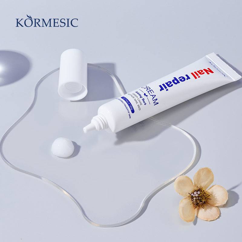 Give your nails the expert care they deserve with this professional quality KORMESIC repairing cream!