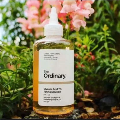 Experience the transformative power of professional-grade fruit acids with this brightening toner that reveals your most radiant skin!